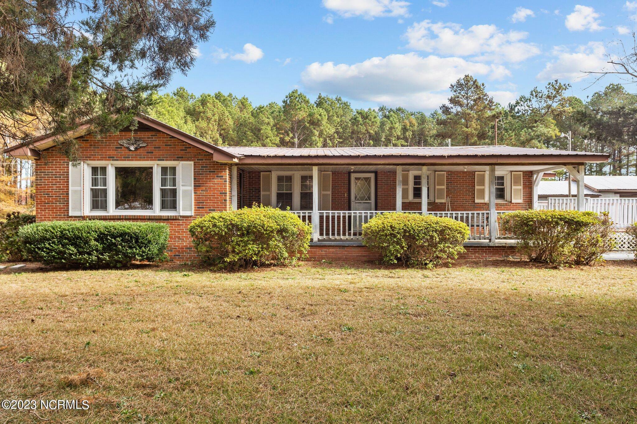 Property Photo:  447 T Johnson Road  NC 28327 