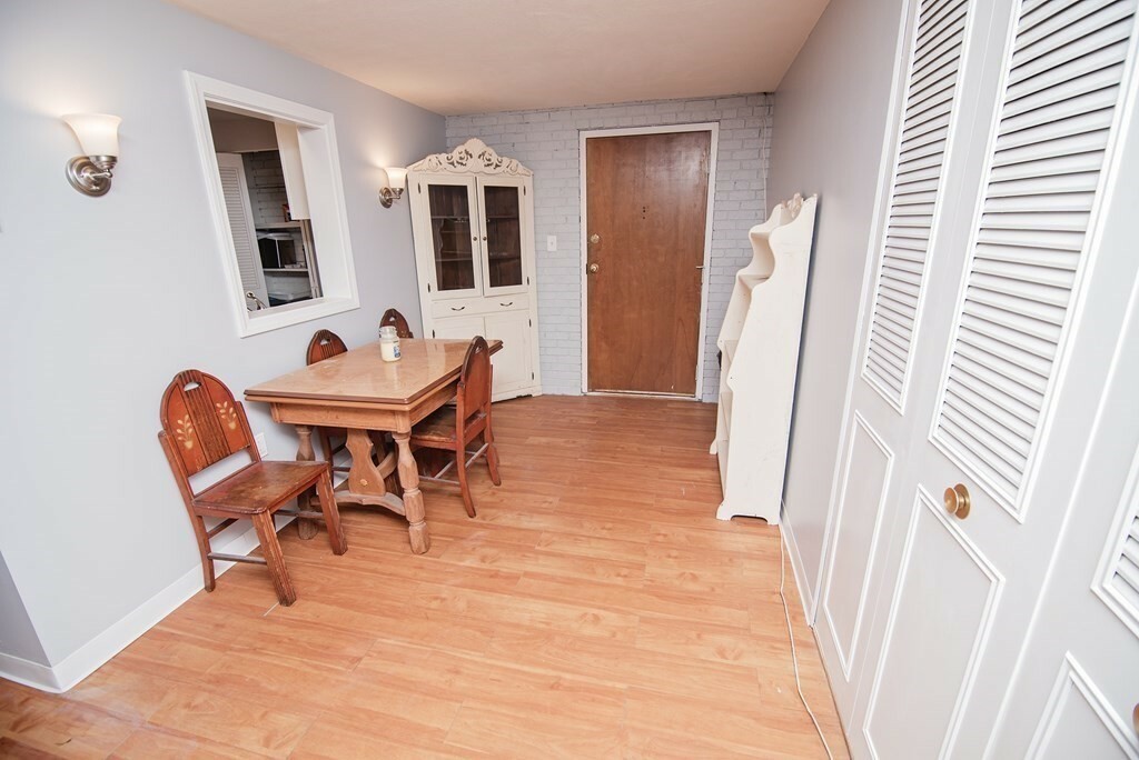 Property Photo:  26 Greentree Ln 39  MA 02190 