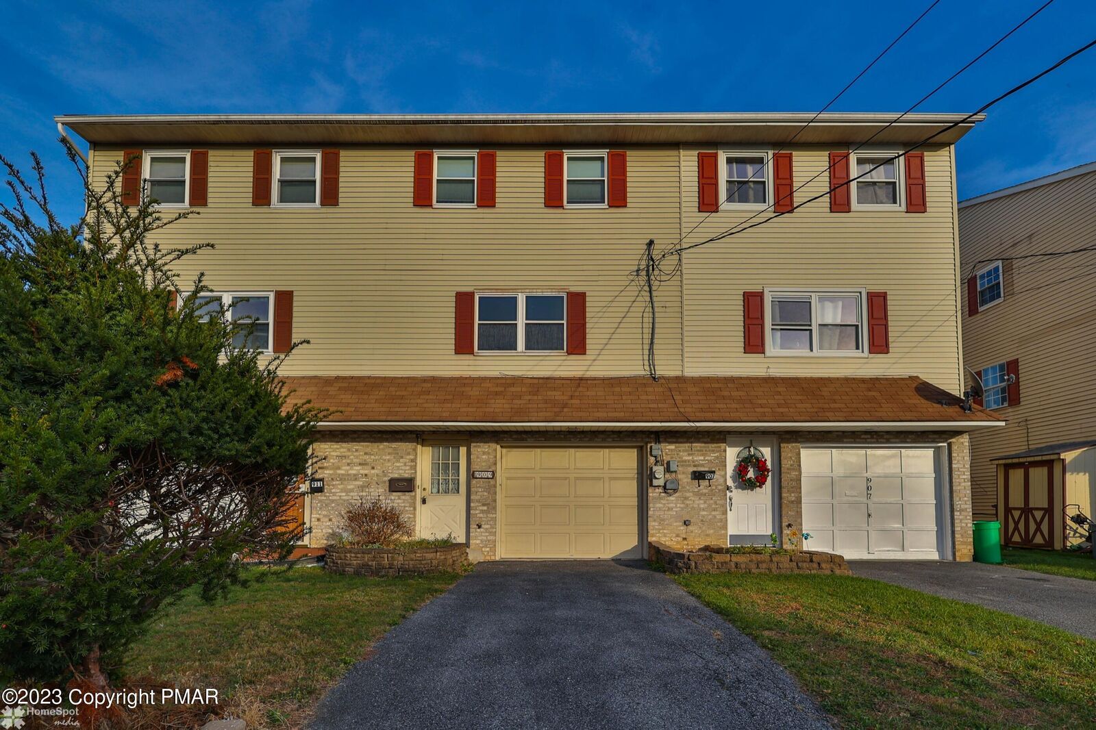 Property Photo:  909 N Van Buren Street  PA 18109 