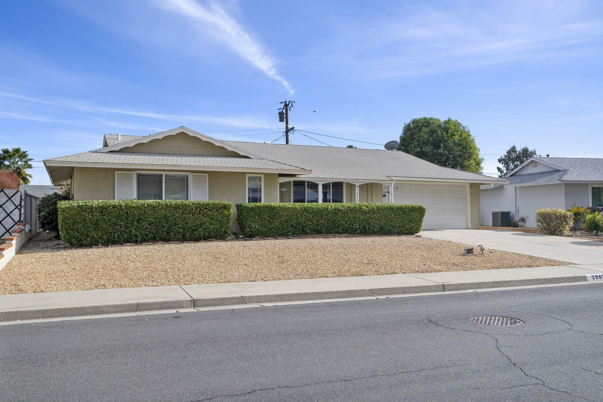 Property Photo:  29020 Glen Oaks  CA 92586 