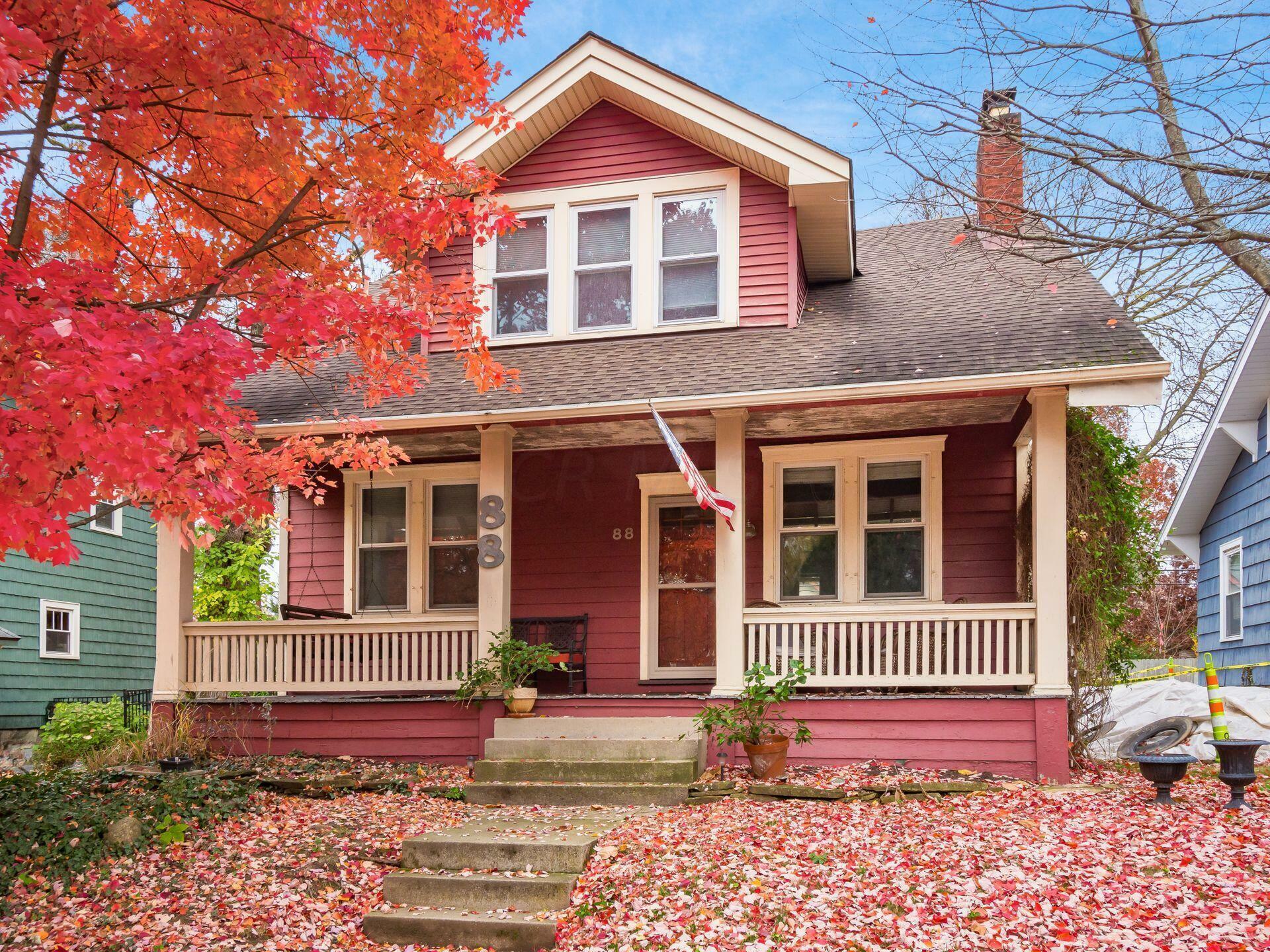 Property Photo: 88 W Kenworth Road OH 43214