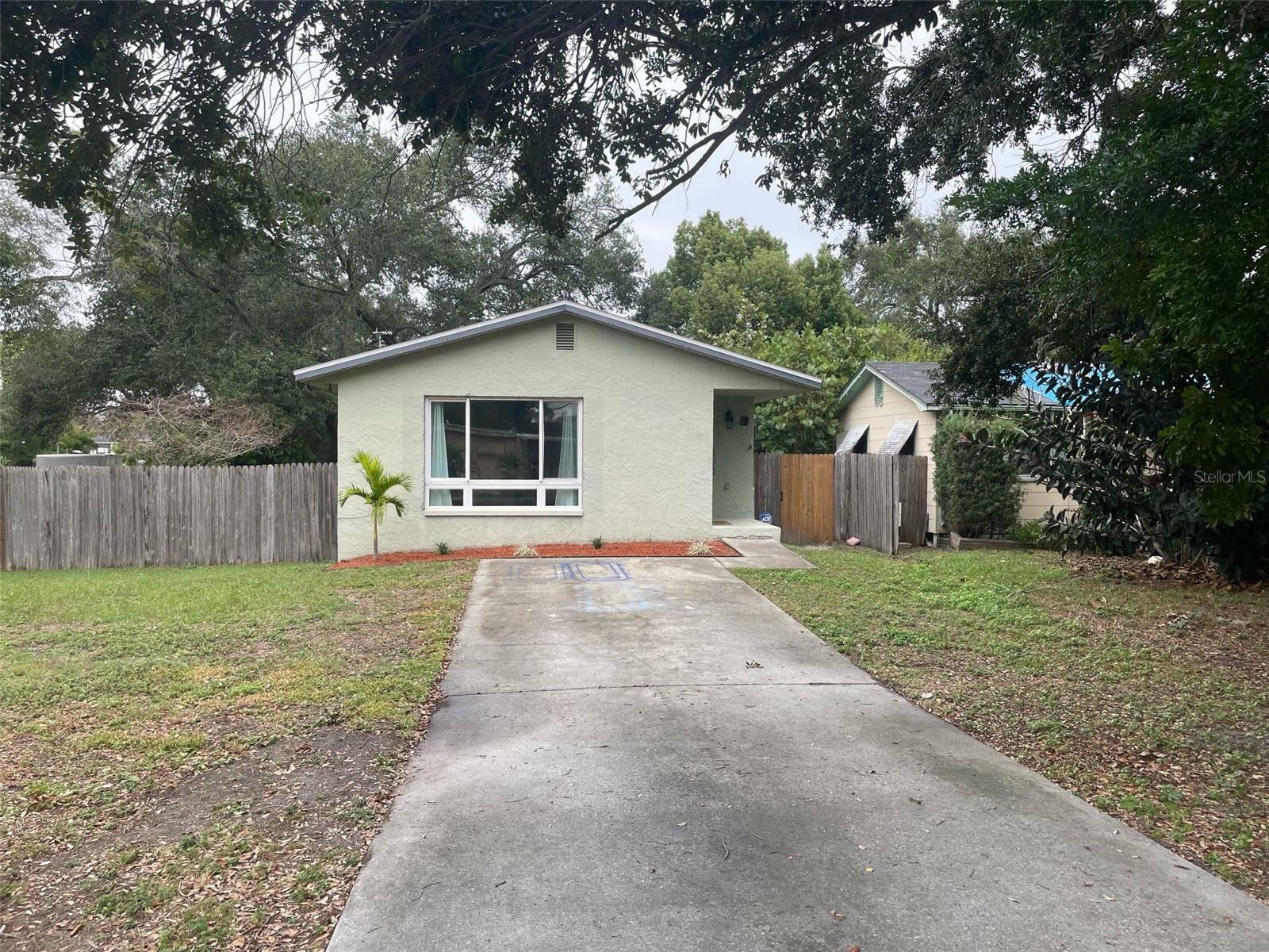 Property Photo:  4691 41st Avenue N  FL 33714 