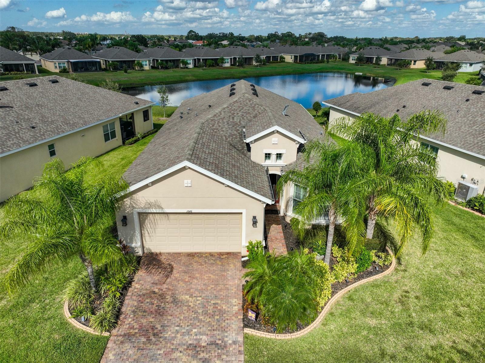 Property Photo:  1848 Pacific Dunes Drive  FL 33573 