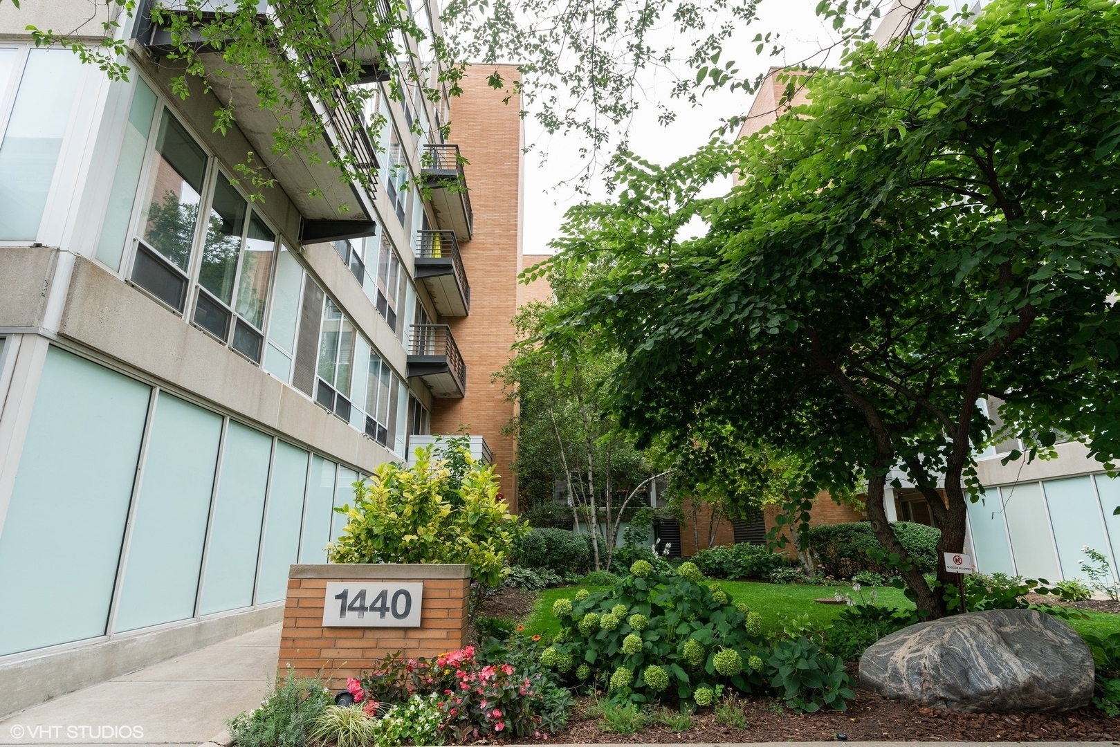 Property Photo:  1440 S Michigan Avenue Ph10  IL 60605 