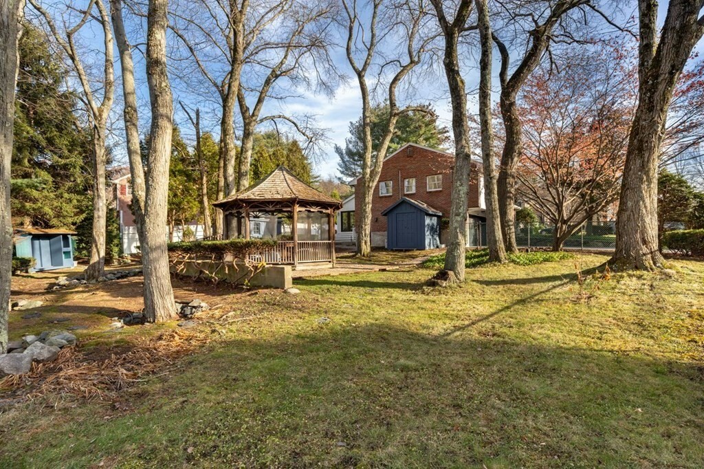 Property Photo: 17 Dudley Rd MA 02421