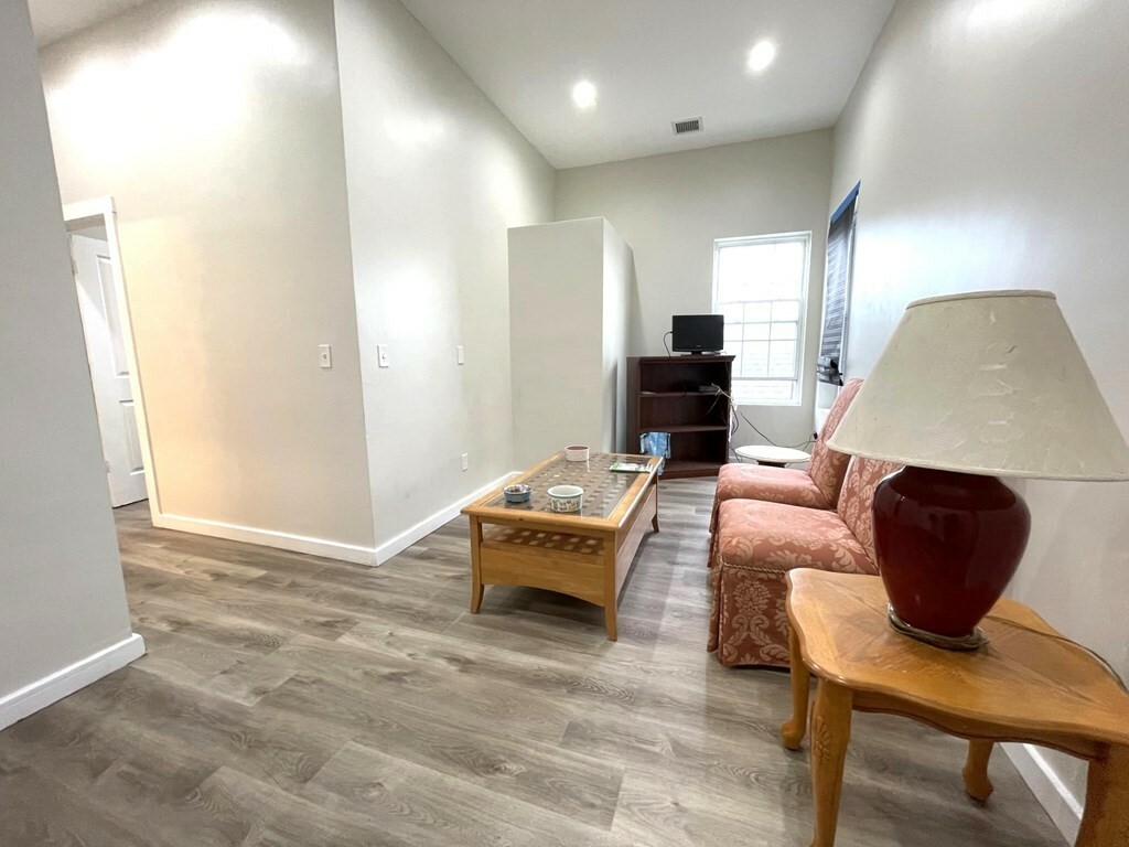 Property Photo:  75 Williams 3R  MA 02150 