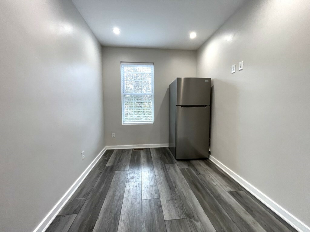 Property Photo: 75 Williams Street 2R MA 02150