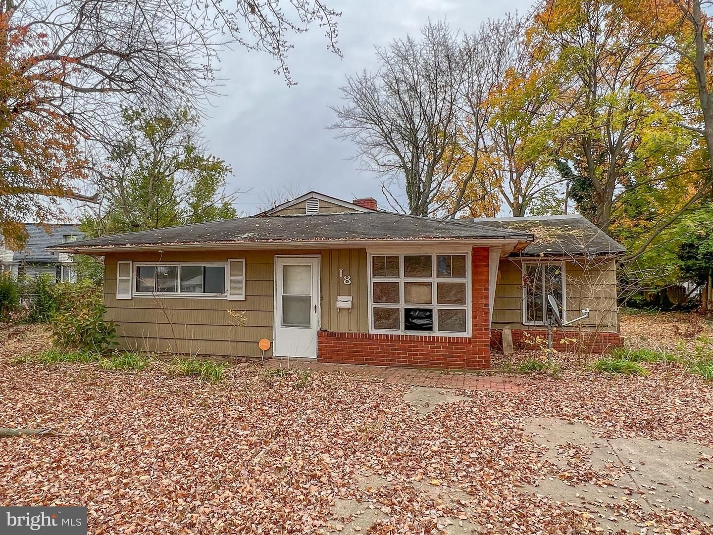 Property Photo: 18 Montrose Drive DE 19713