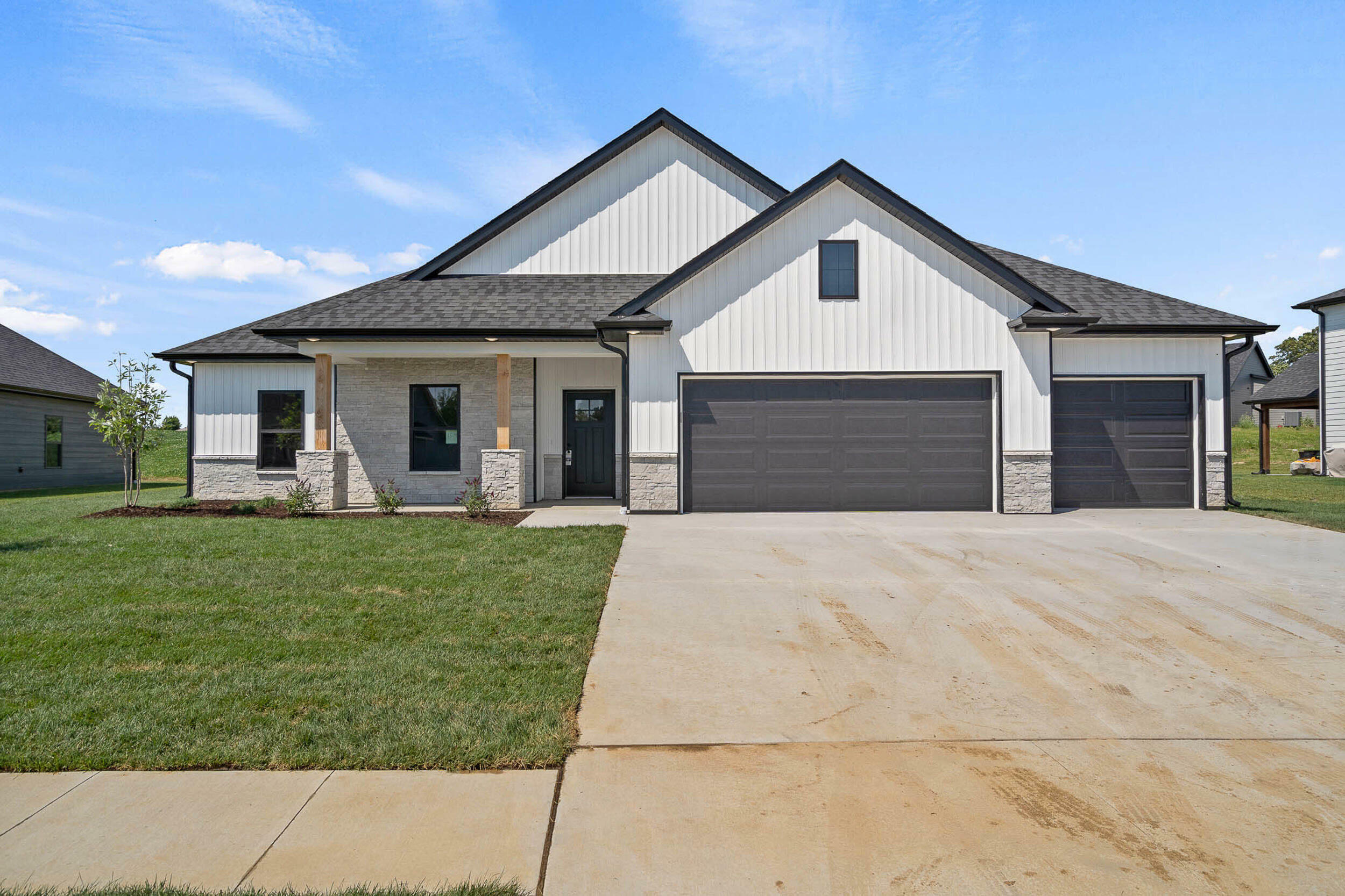 Property Photo:  6535 Gateway Arch Way  MO 65010 