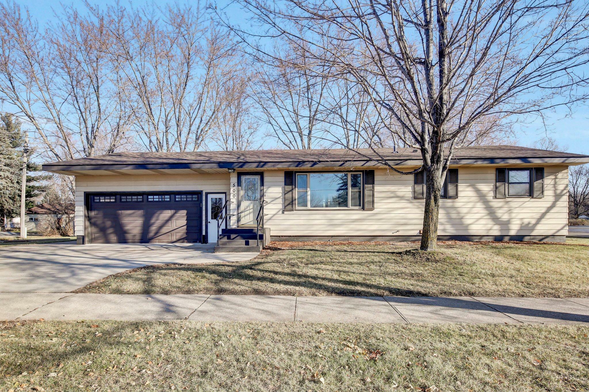 Property Photo:  500 Red River Avenue S  MN 56320 