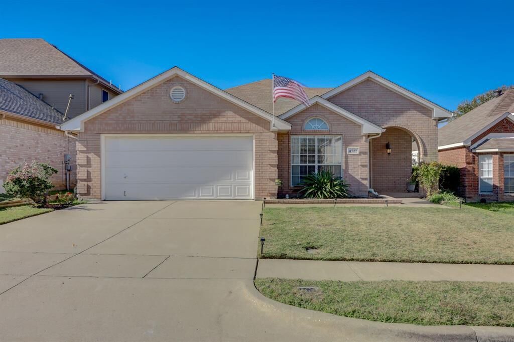 Property Photo:  4917 Woodmeadow Drive  TX 76135 