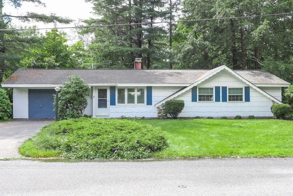 Property Photo: 3 Merrill Dr MA 01701