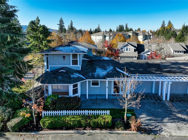 Property Photo:  22464 SE 37th Terrace 2342  WA 98029 