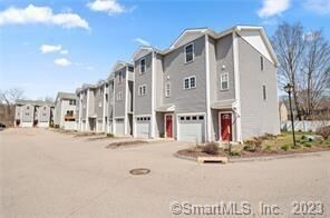 Property Photo:  61 South Main Street 404  CT 06351 