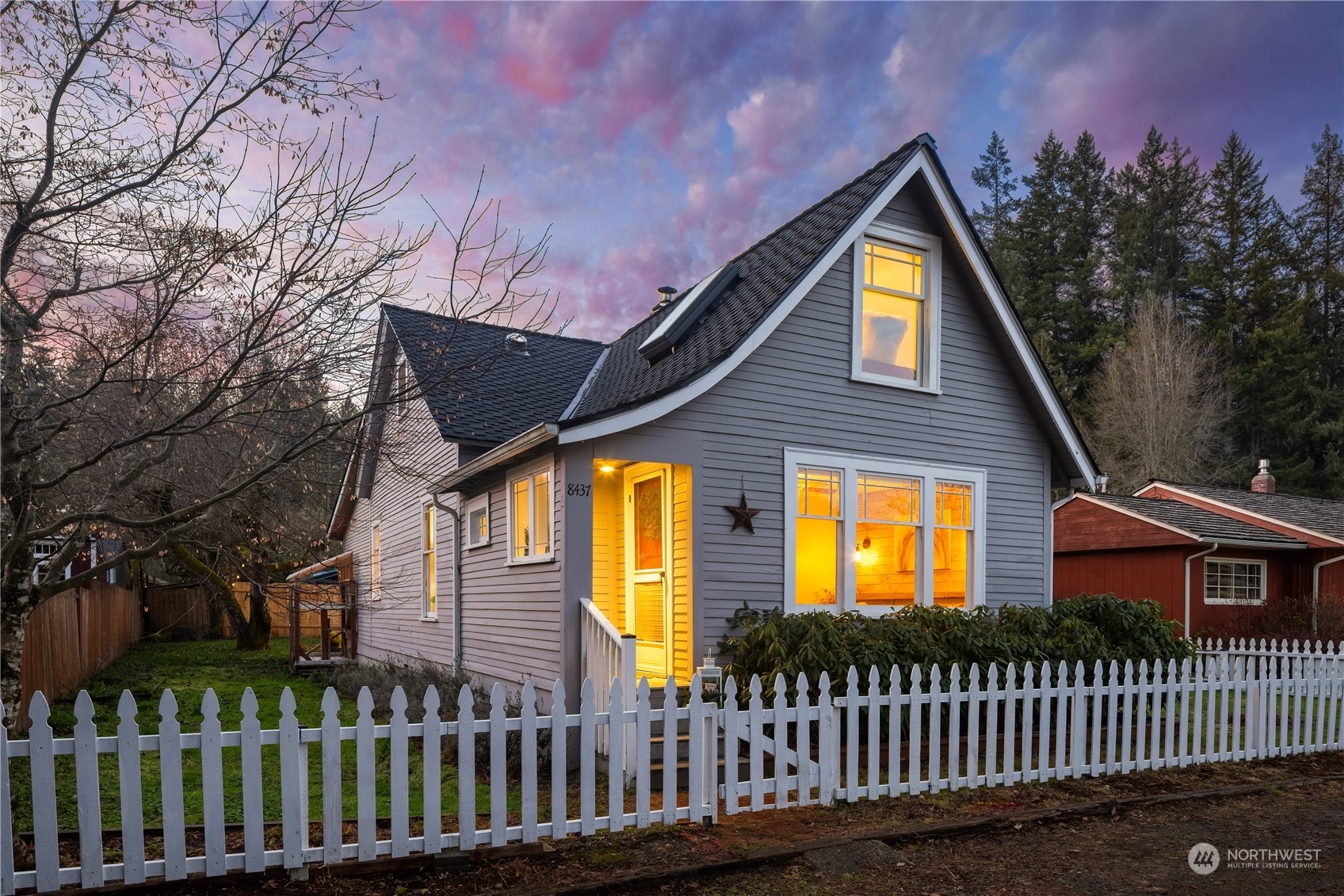 Property Photo: 8437 309th Place SE WA 98050