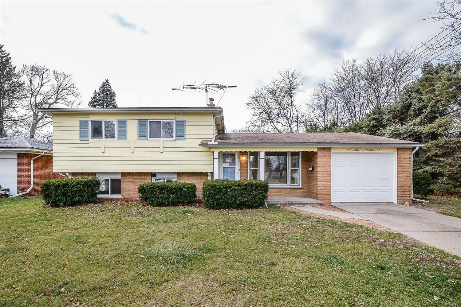 Property Photo:  1012 Levona Street  MI 48198 