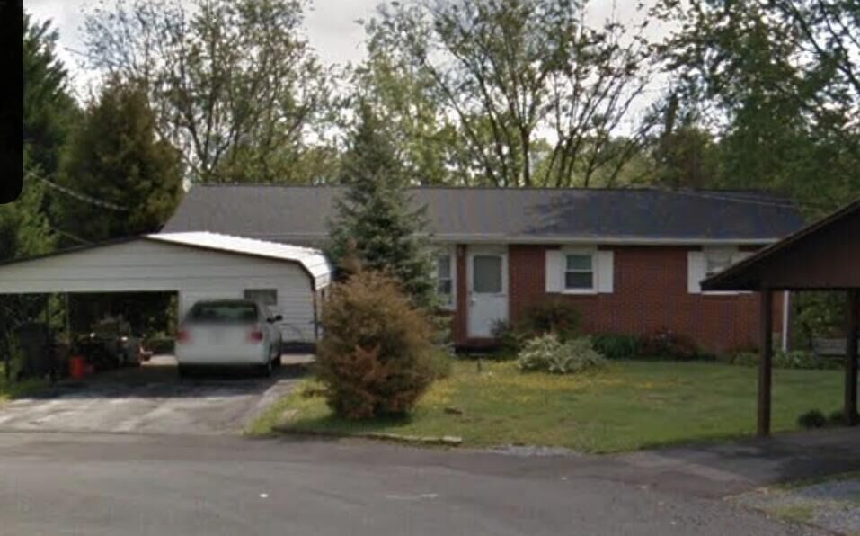 Property Photo:  110 Garden Circle  TN 37659 