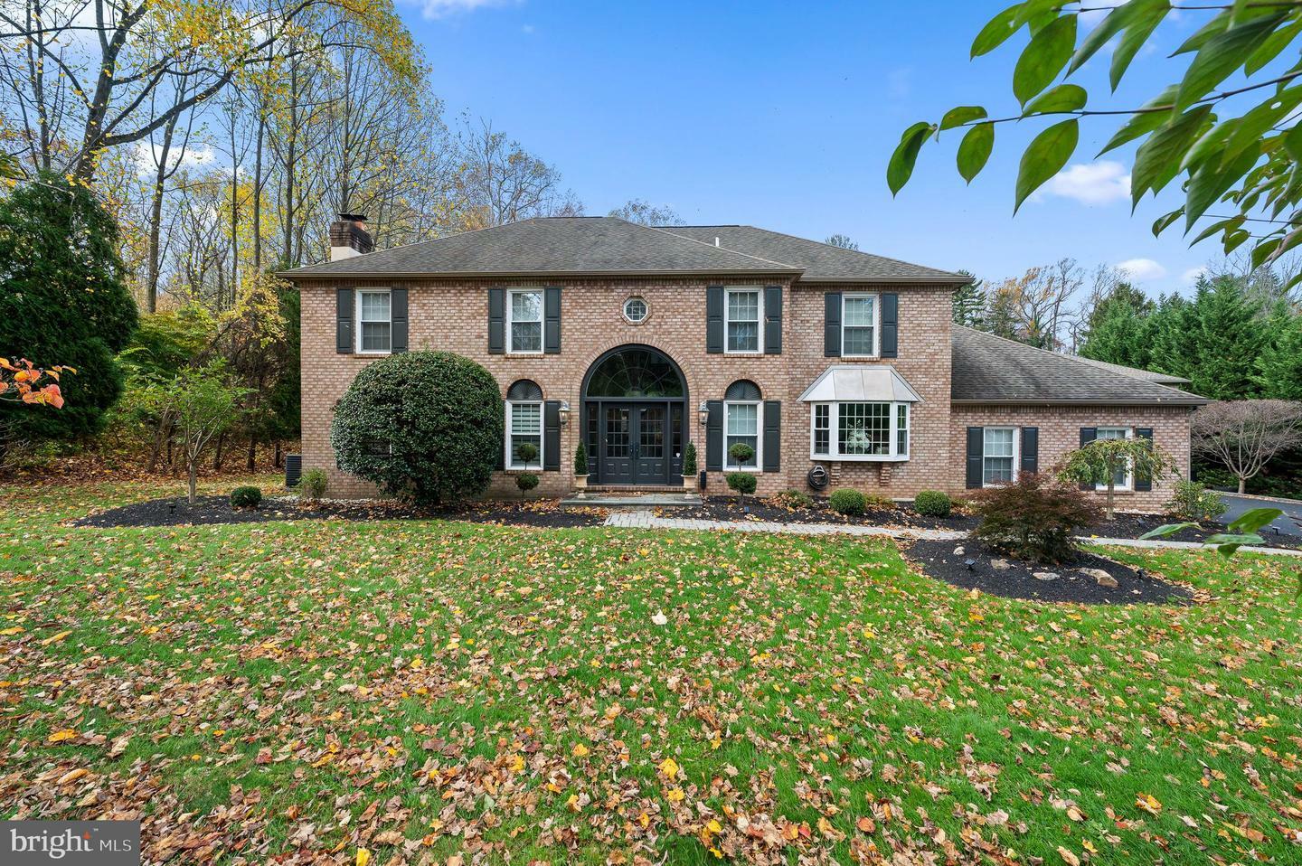 Property Photo: 18 Colet Circle PA 19008