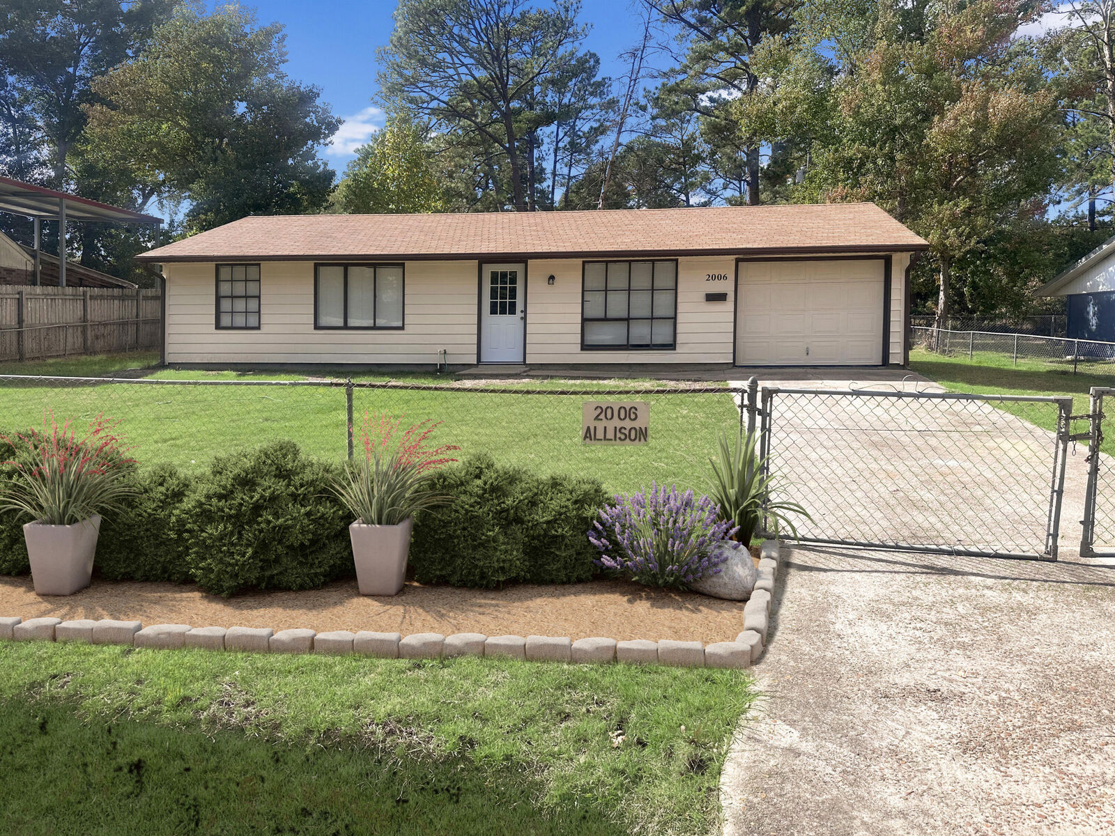 Property Photo: 2006 Allison St LA 71446