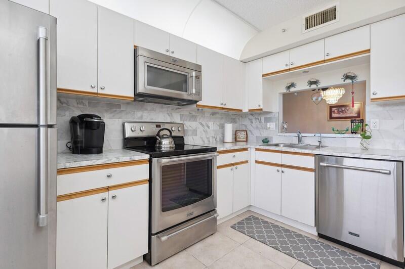 Property Photo: 15342 Lakes Of Delray Boulevard 94 FL 33484
