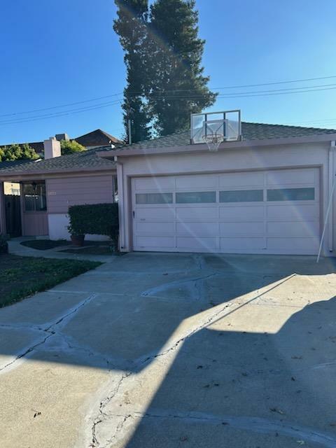 Property Photo: 2430 Robinson Avenue CA 95051