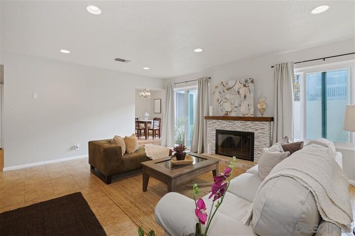 Property Photo:  2469 Caminito Venido  CA 92107 