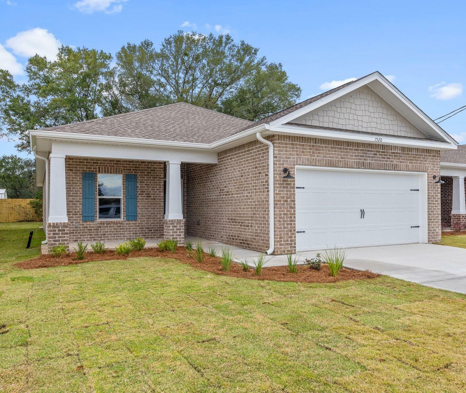 Property Photo:  1520 27th Street  FL 32578 