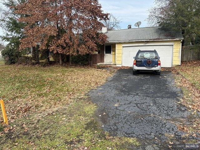Property Photo:  216 Eagle Drive  NJ 07630 