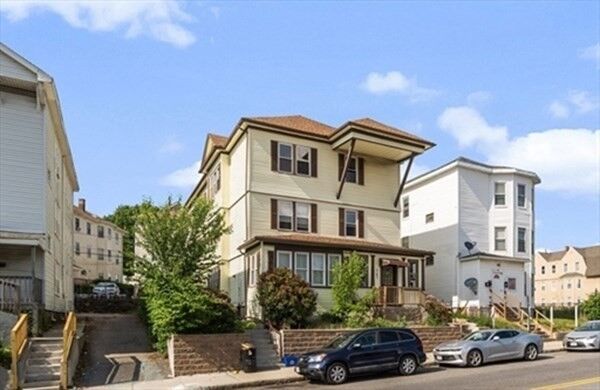 Property Photo:  141 Cambridge St. 1  MA 01603 