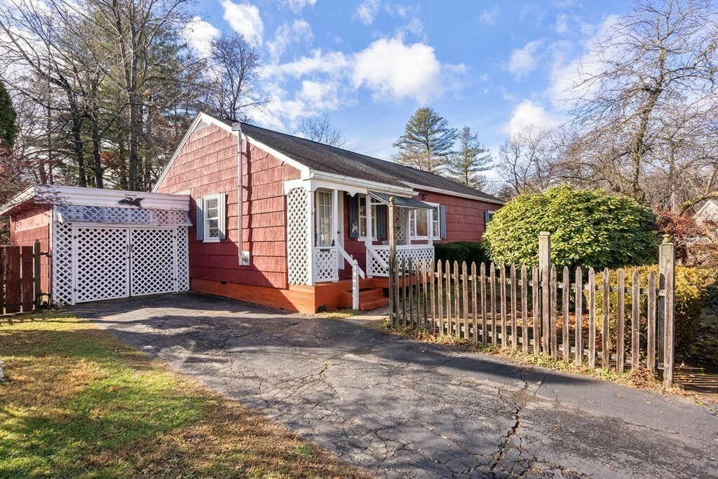 Property Photo:  11 Fernwood Rd  MA 01077 