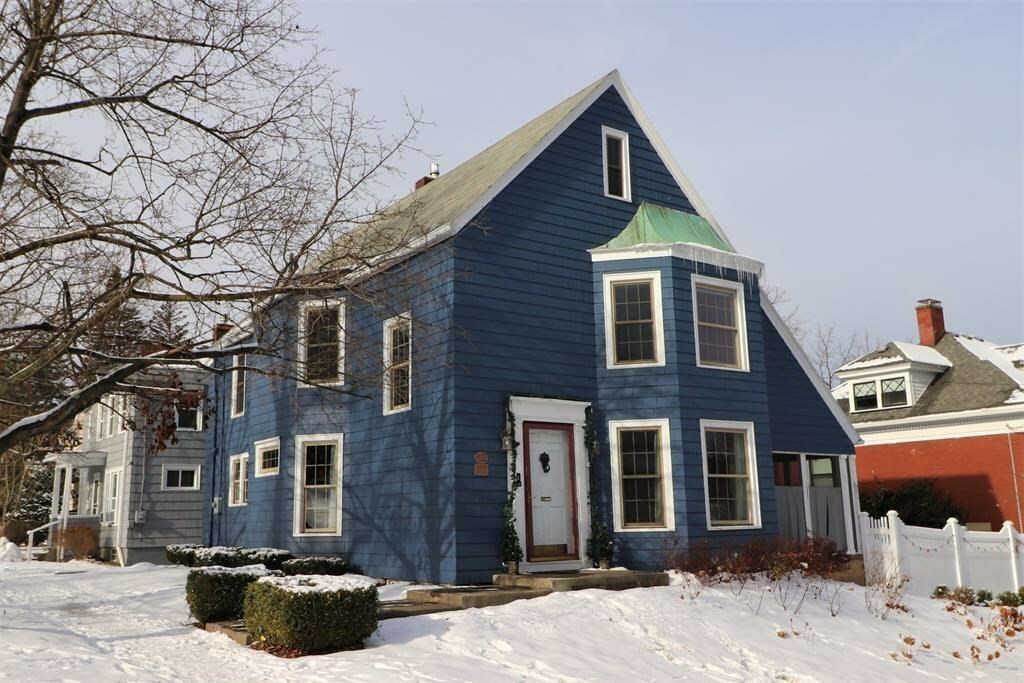 Property Photo:  223 Cedar Street  NY 14830 