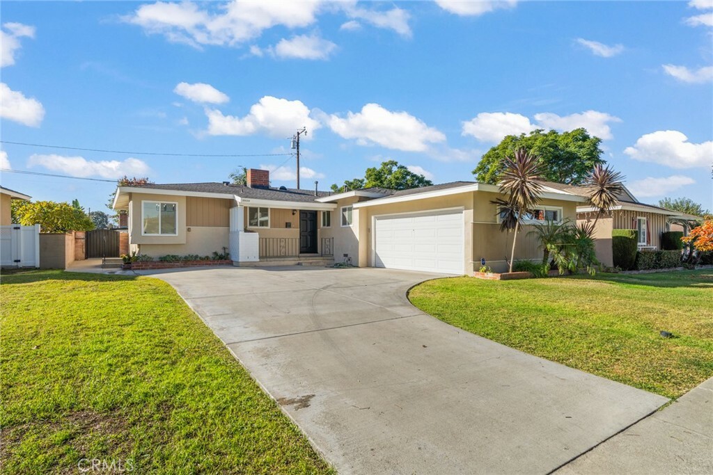 Property Photo:  10409 Kibbee Avenue  CA 90603 