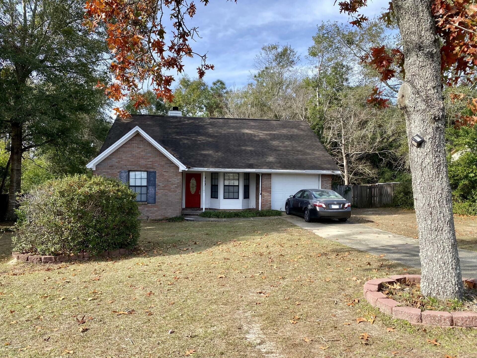 Property Photo: 313 Ashley Drive FL 32536