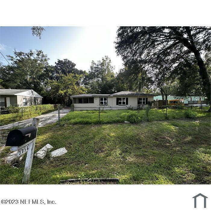 Property Photo: 3056 W 19th Street FL 32254