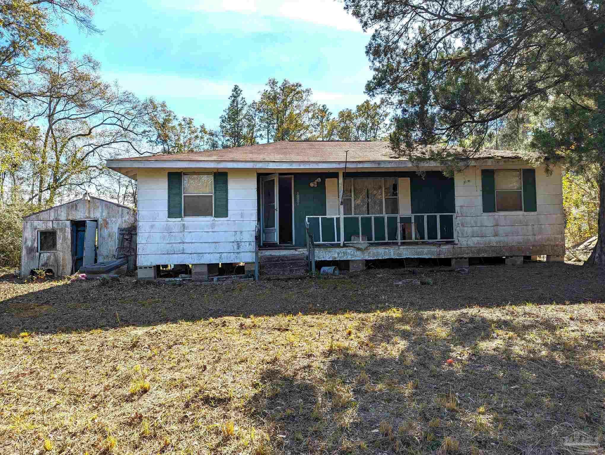 Property Photo:  1001 W Hwy 4  FL 32535 