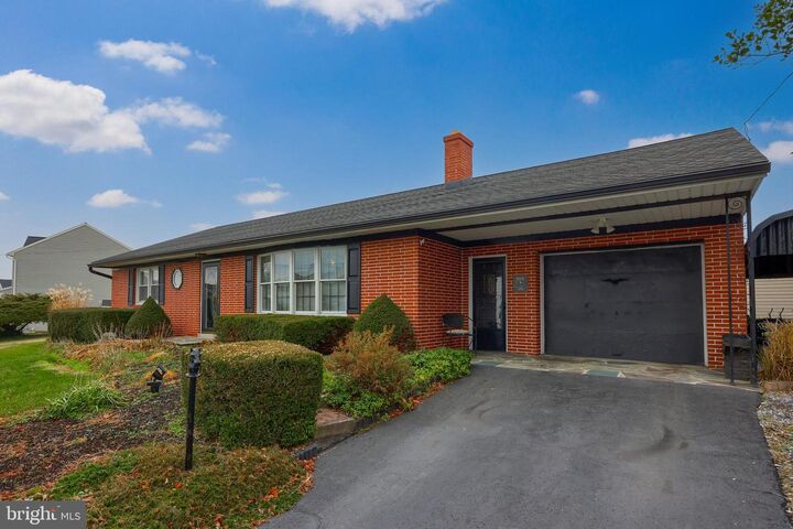 2000 Ranch Avenue  Lebanon PA 17042 photo