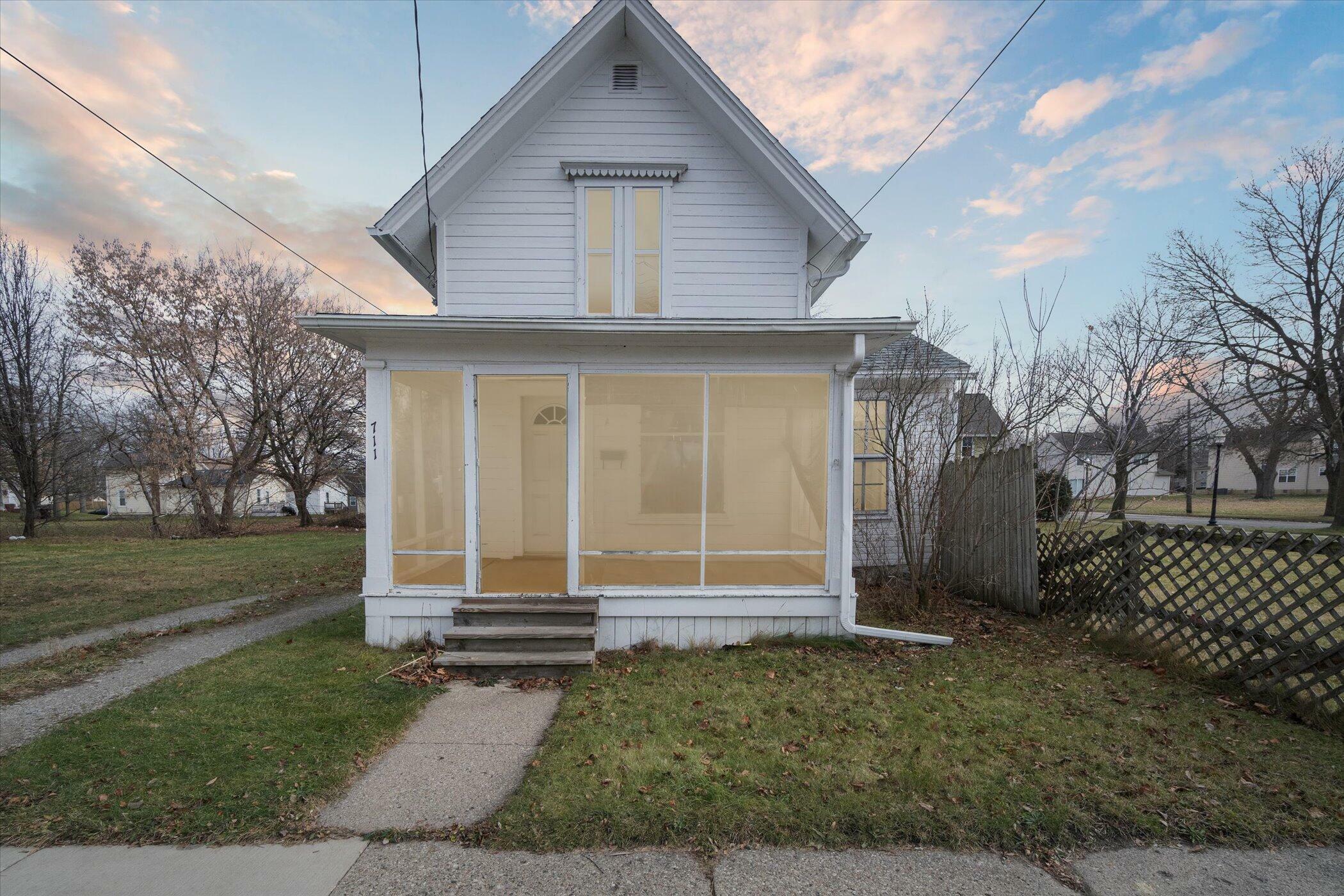 Property Photo:  711 S Jackson Street  MI 49203 