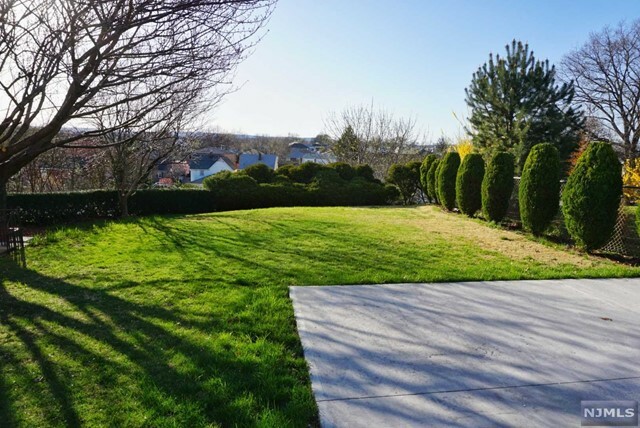 Property Photo:  235 Orient Way 3C  NJ 07071 