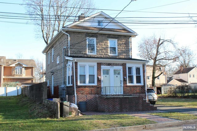 Property Photo:  1109 Congress Avenue 2  NJ 07666 