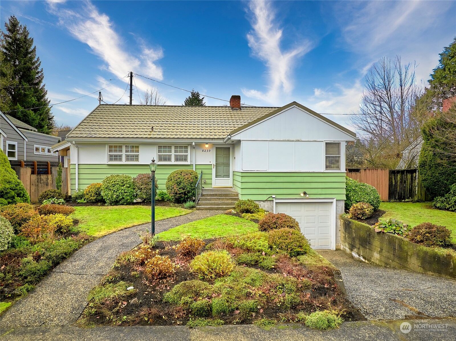 Property Photo: 8239 42nd Avenue NE WA 98115