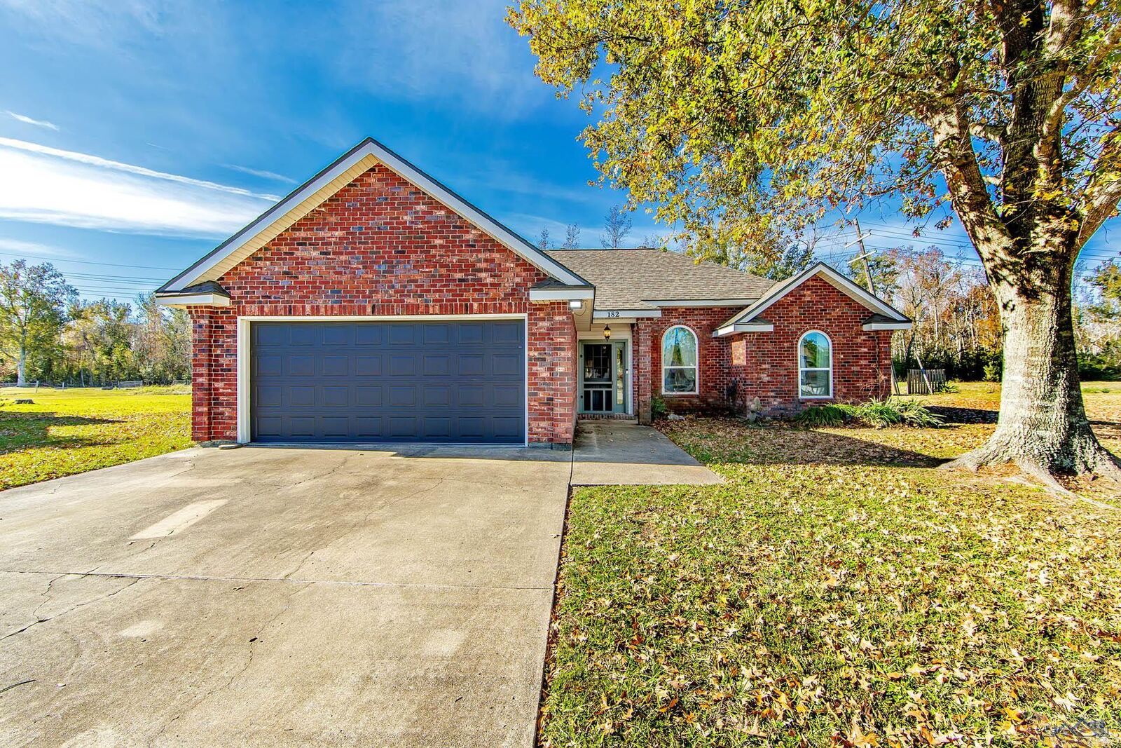 Property Photo:  182 Tutty Loop  LA 70363 