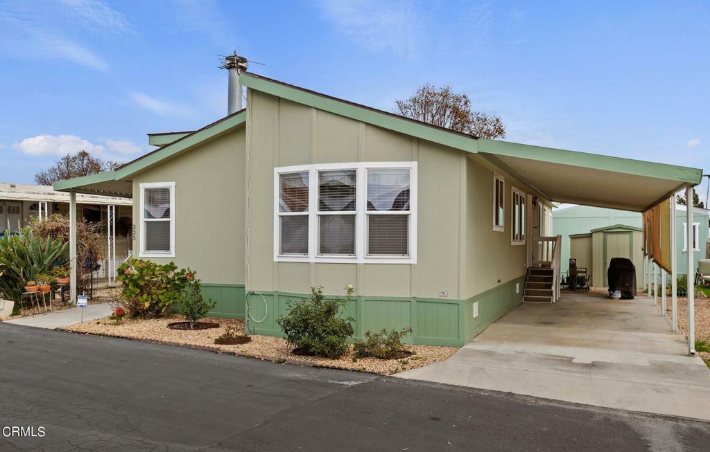 Property Photo:  325 Rodgers Street 325  CA 93003 