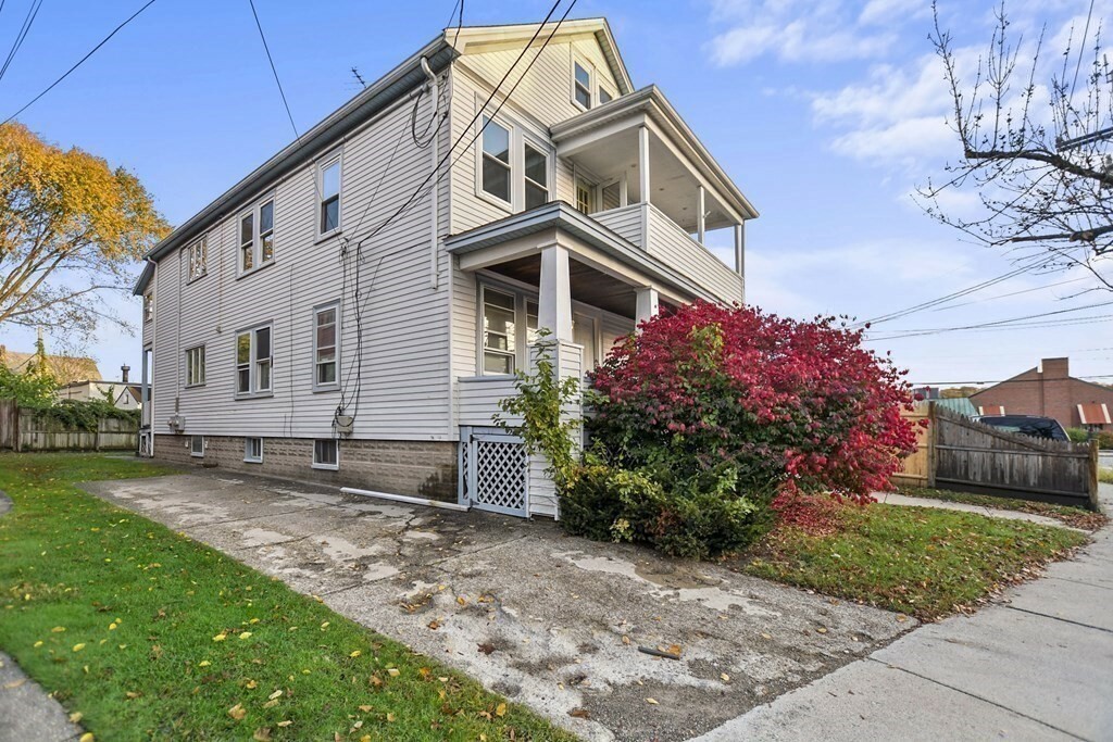 Property Photo: 3-5 Quincy St. 3 MA 02476