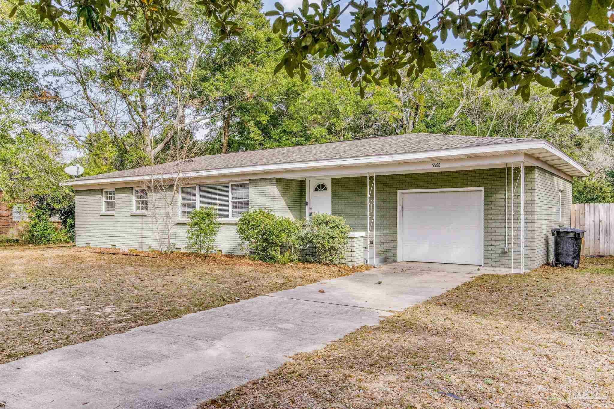 Property Photo:  6666 Allyn Way  FL 32504 