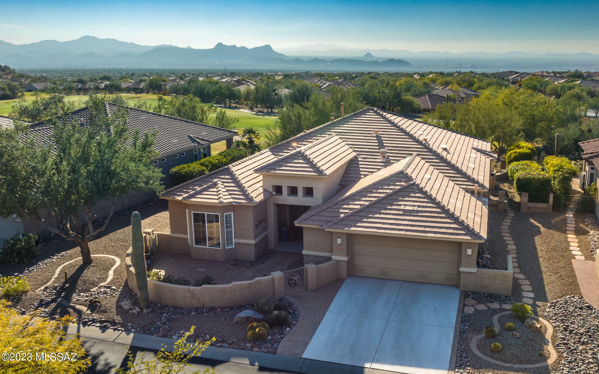 Property Photo:  13775 N Heritage Canyon Drive  AZ 85658 