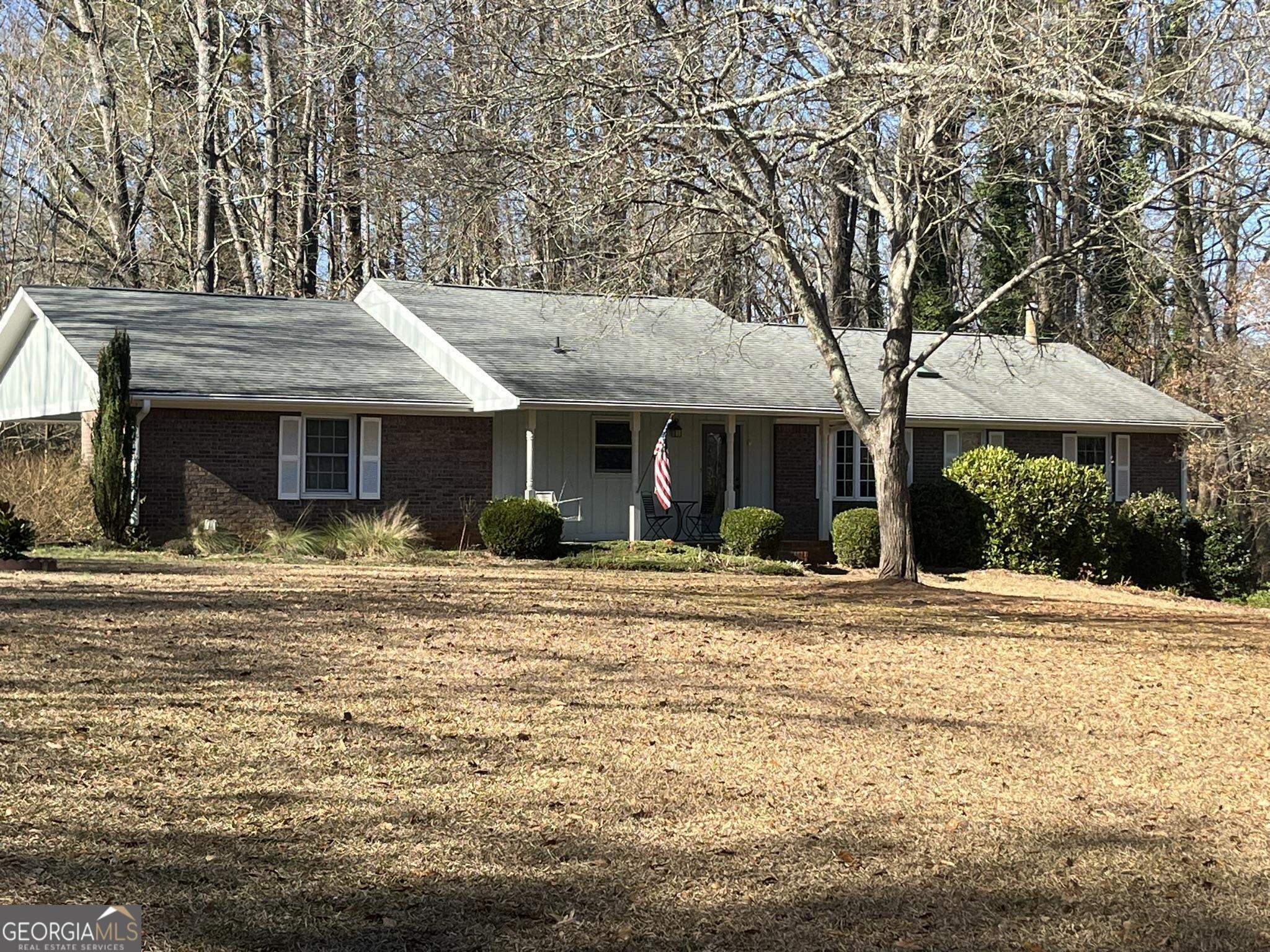 Property Photo:  100 Quail Valley Road  GA 30025 