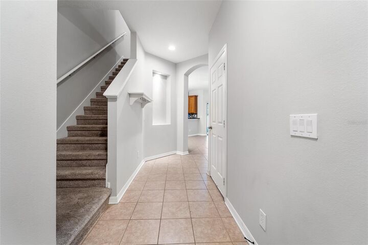 Property Photo:  4425 Amberly Oaks Court  FL 33614 