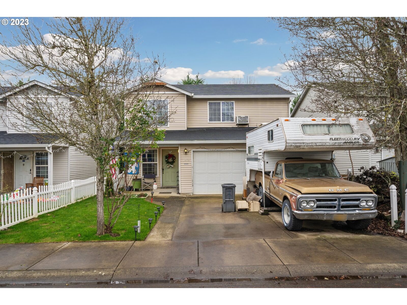Property Photo:  2918 Cherry St  WA 98660 