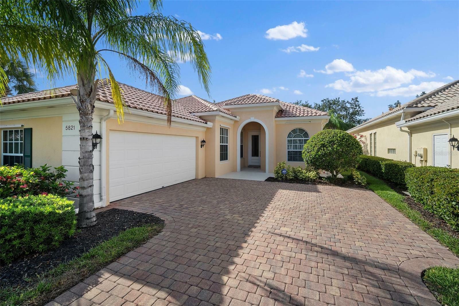 Property Photo:  5821 Ferrara Drive  FL 34238 