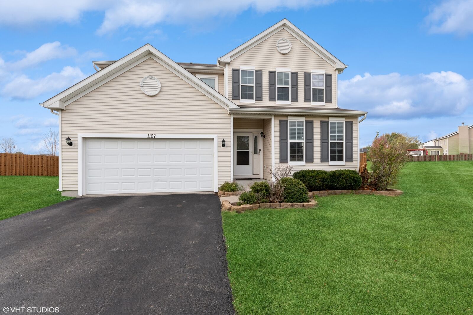 Property Photo:  1107 Autumn Trails Court  IL 60404 